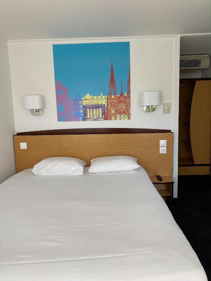Kyriad Direct Marseille Est La Valentine La Penne-sur-Huveaune Bagian luar foto