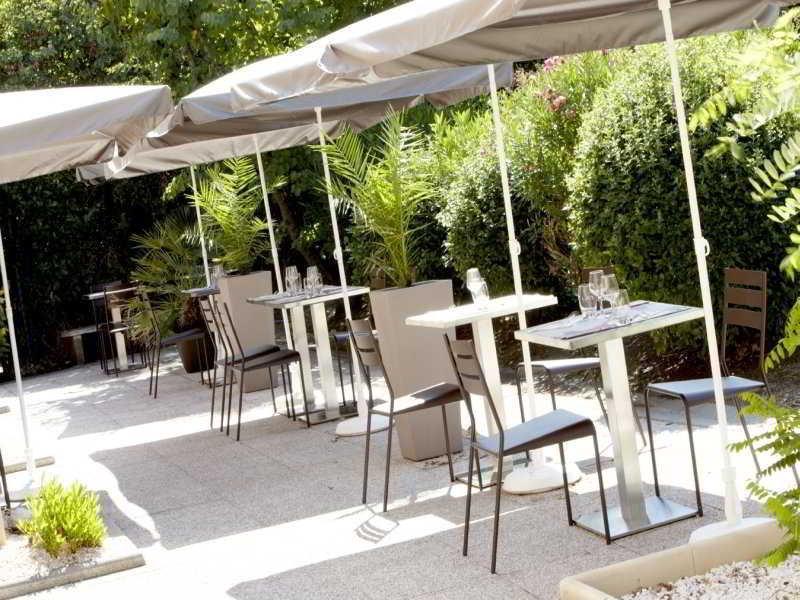 Kyriad Direct Marseille Est La Valentine La Penne-sur-Huveaune Bagian luar foto